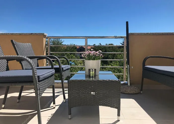 Apartman Gabriel شقة